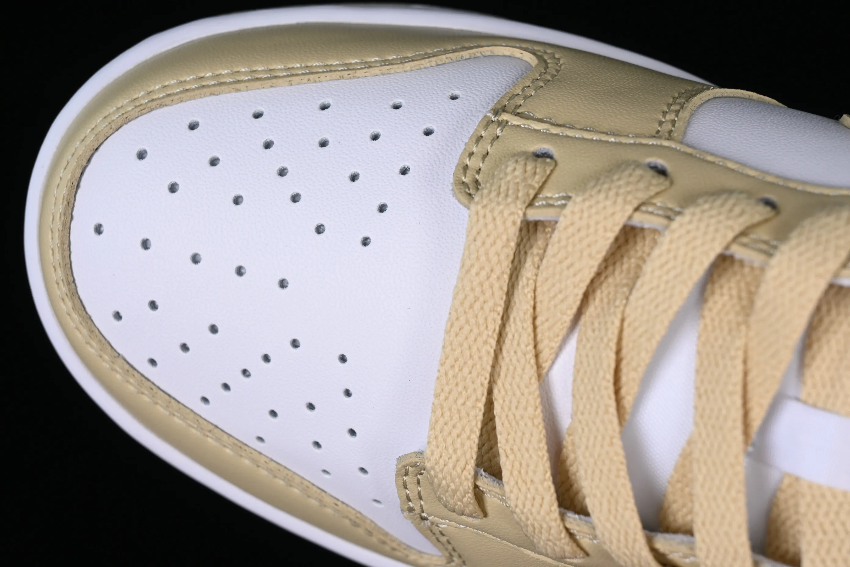 All categories Nk SB Dunk series Nk SB Dunk Low low-top sneakers Nk Dunk Low "Team Gold" golden wheat color SB low-top sports and leisure sneakers DV0833-100